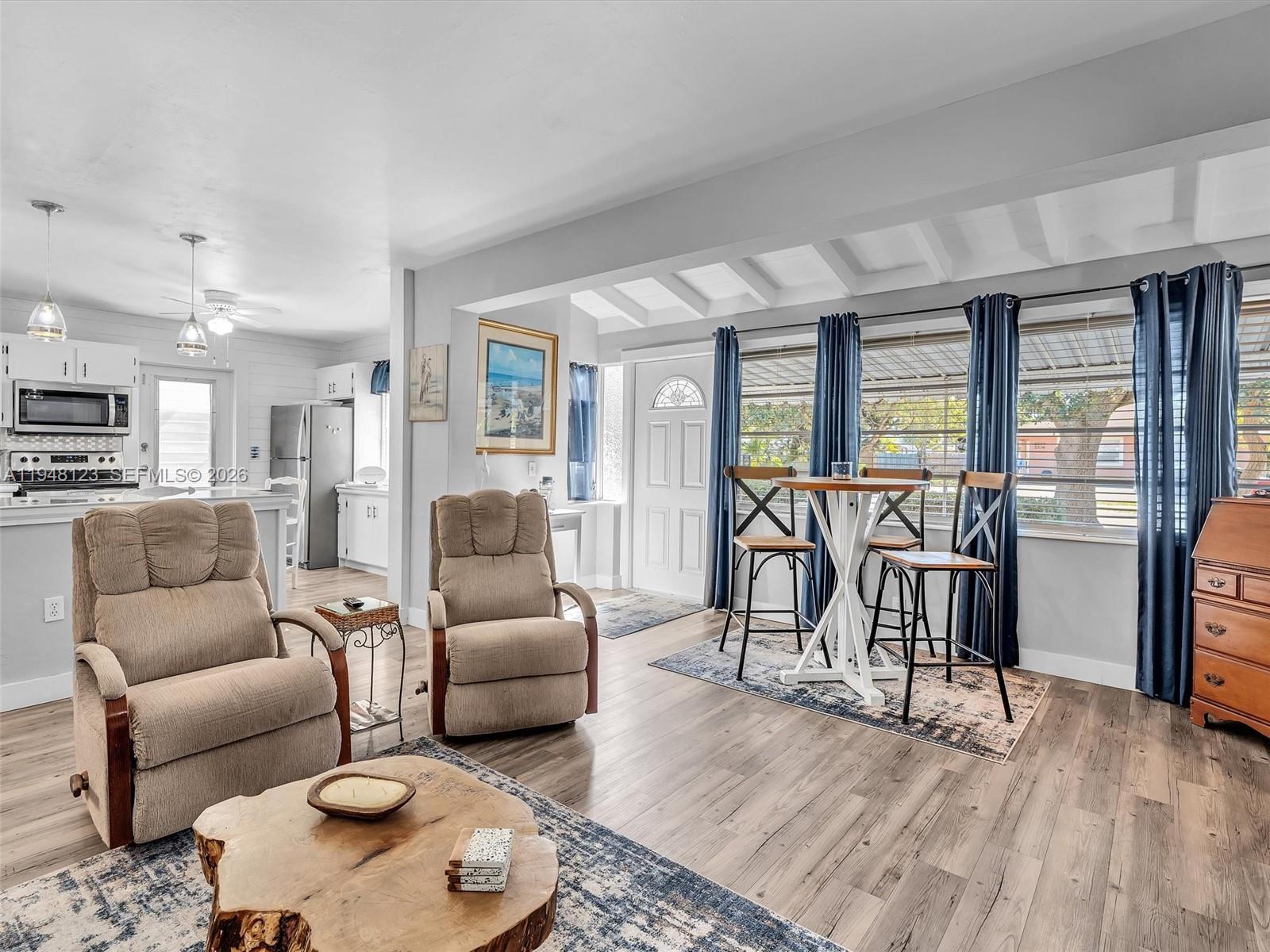 2539 Cleveland Street Hollywood, FL 33020 - Photo 4 of 52