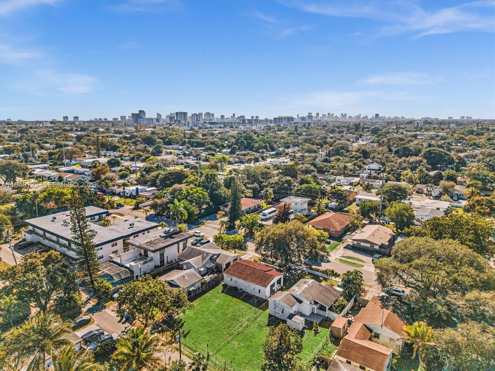 2539 Cleveland Street Hollywood, FL 33020 - Photo 44 of 52