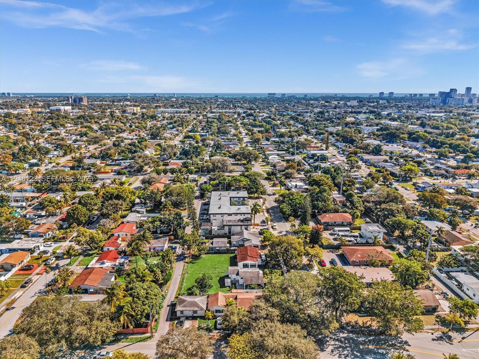 2539 Cleveland Street Hollywood, FL 33020 - Photo 47 of 52