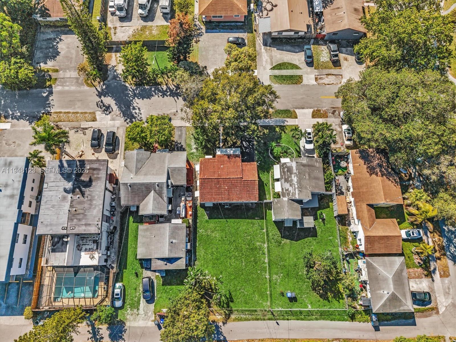 2539 Cleveland Street Hollywood, FL 33020 - Photo 48 of 52