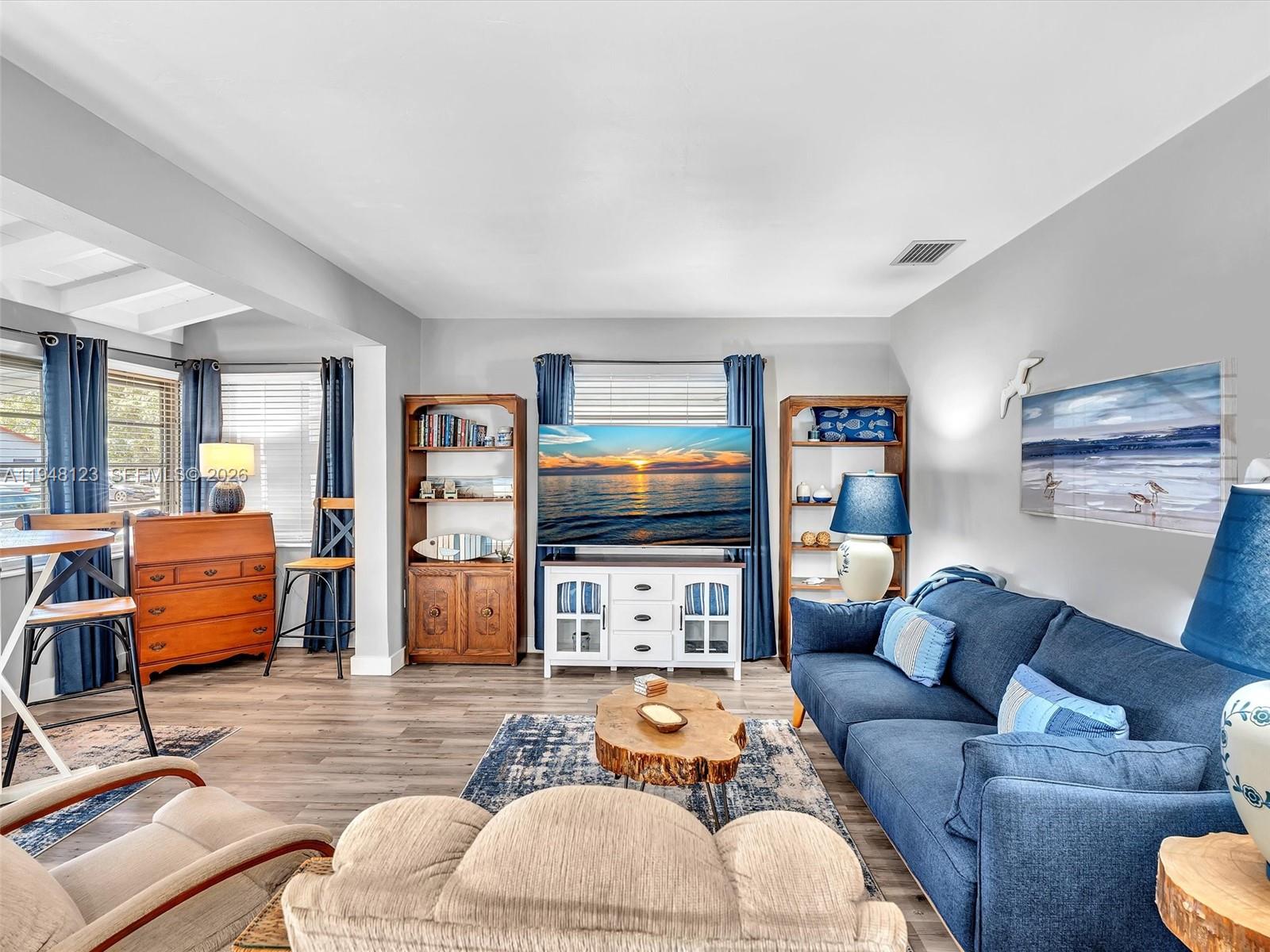 2539 Cleveland Street Hollywood, FL 33020 - Photo 7 of 52