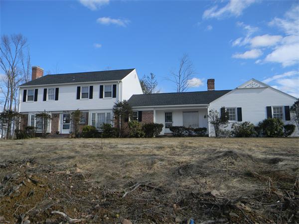 35 West Colonial Road Wilbraham, MA 01095 - Photo 1 of 10