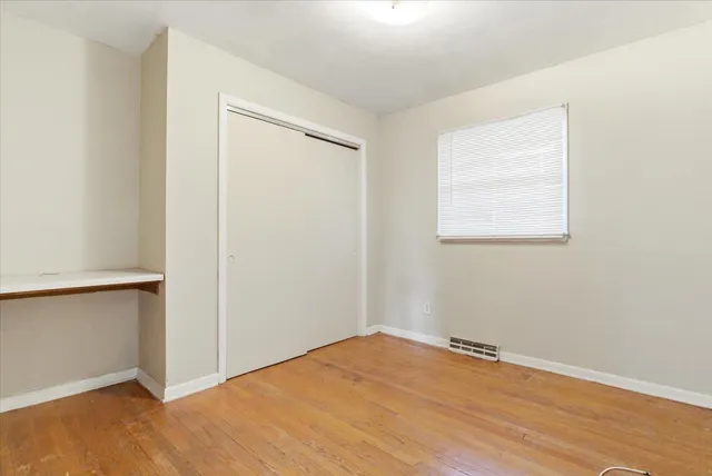 $240,000 | 2311 Elisha Avenue, Zion, IL 60099