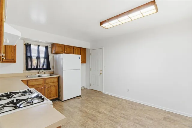 $240,000 | 2311 Elisha Avenue, Zion, IL 60099