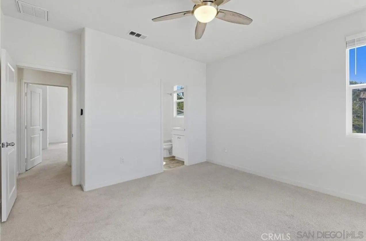4211 Msn Ranch Way Oceanside, CA 92057 - Photo 4 of 11