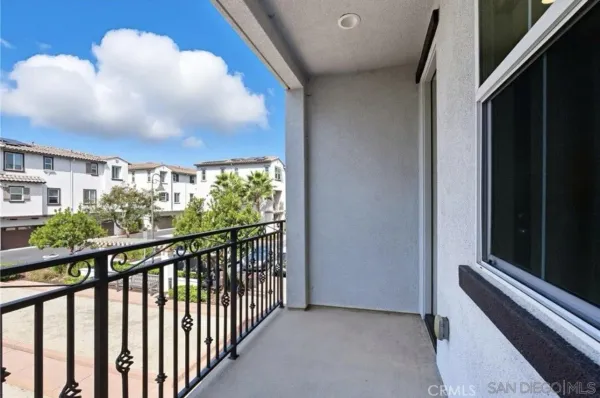 $3,949 | 4211 Msn Ranch Way, Oceanside, CA 92057