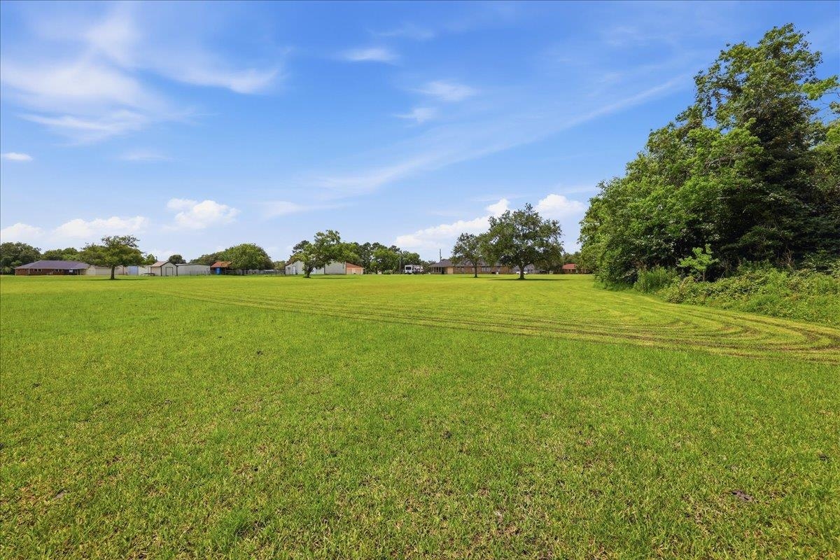 8077 Rice Lane Beaumont, TX 77705 - Photo 34 of 36