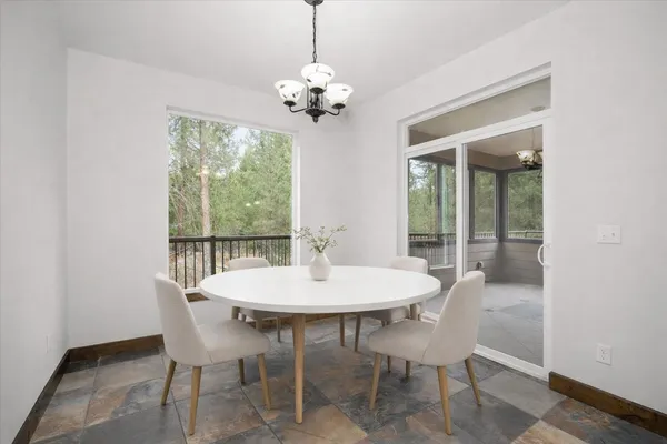 $1,168,000 | 8508 South Vicari Road, Spokane, WA 99206