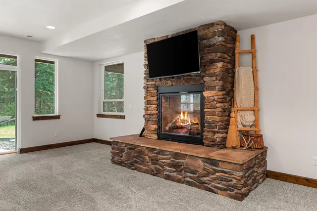 $1,250,000 | 8508 South Vicari Road, Spokane, WA 99206