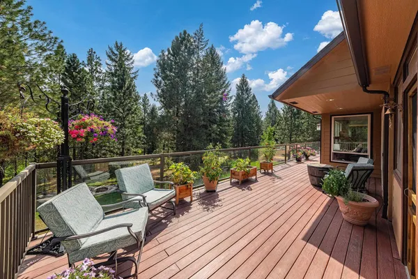 $1,168,000 | 8508 South Vicari Road, Spokane, WA 99206