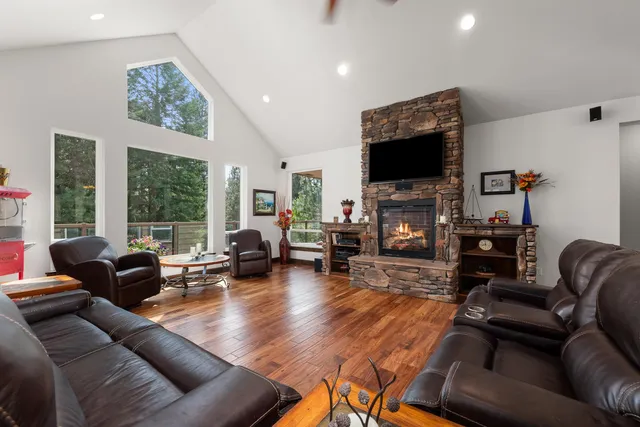 $1,250,000 | 8508 South Vicari Road, Spokane, WA 99206