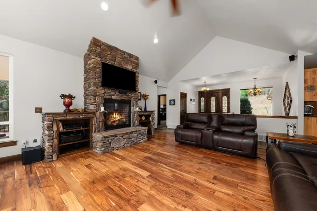 $1,250,000 | 8508 South Vicari Road, Spokane, WA 99206