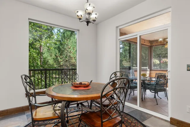 $1,250,000 | 8508 South Vicari Road, Spokane, WA 99206