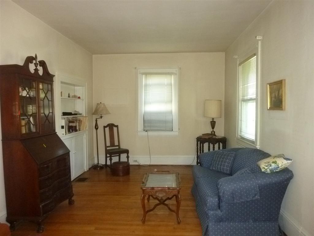 2457 Montvale Road Southwest Roanoke, VA 24015 - Photo 3 of 24 Large Living Room photo #2