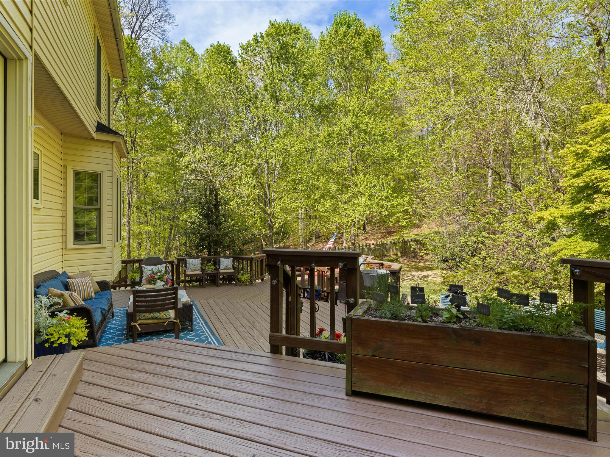 6615 Newman Road Clifton, VA 20124 - Photo 72 of 100 Side Deck