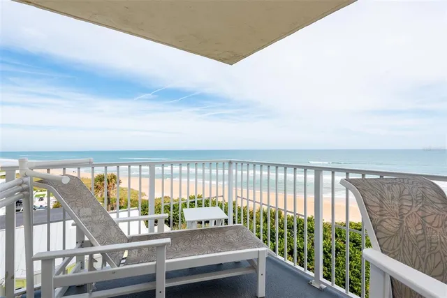 $455,000 | 1183 Ocean Shore Boulevard, Unit 405, Ormond Beach, FL 32176