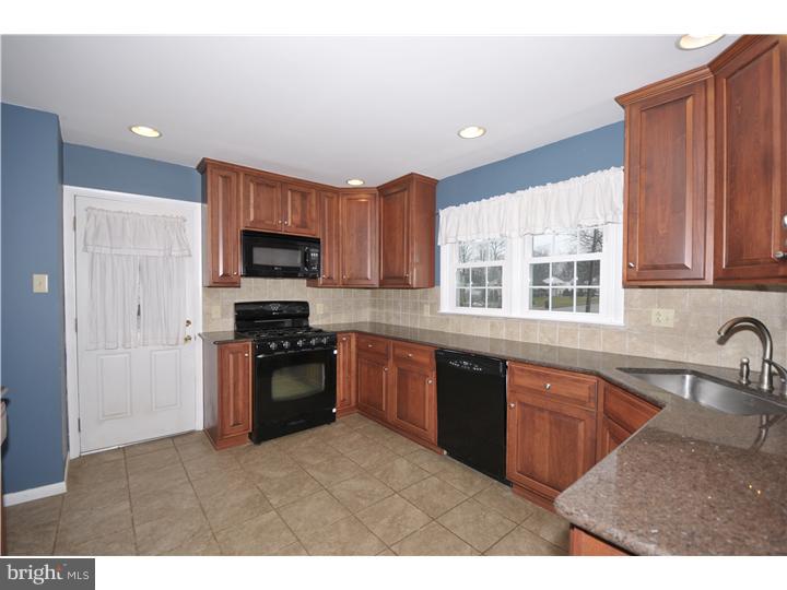 142 Avondale Road Norristown, PA 19403 - Photo 7 of 15 Gallery Image 7