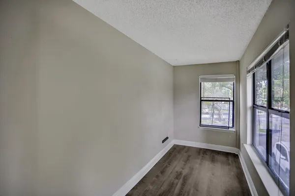 $2,000 | 2301 North Congress Avenue, Unit 21, Boynton Beach, FL 33426