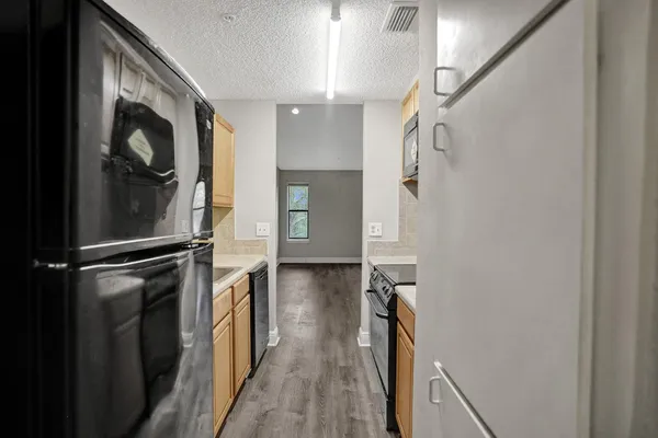 $2,000 | 2301 North Congress Avenue, Unit 21, Boynton Beach, FL 33426