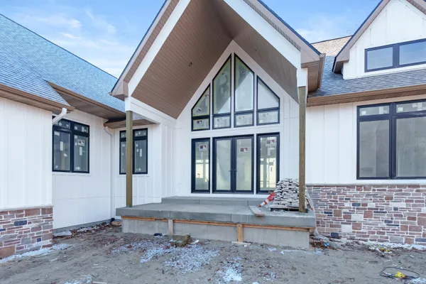 $2,200,000 | 3308 East Shore Drive, Portage, MI 49002
