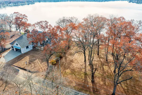 $2,200,000 | 3308 East Shore Drive, Portage, MI 49002