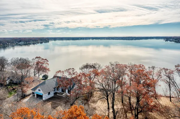 $2,200,000 | 3308 East Shore Drive, Portage, MI 49002
