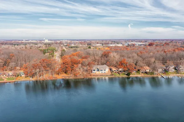 $2,200,000 | 3308 East Shore Drive, Portage, MI 49002