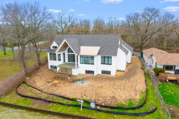 $2,200,000 | 3308 East Shore Drive, Portage, MI 49002
