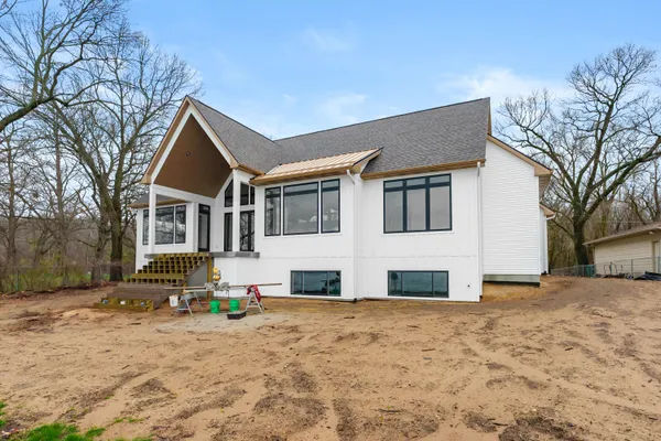 $2,200,000 | 3308 East Shore Drive, Portage, MI 49002