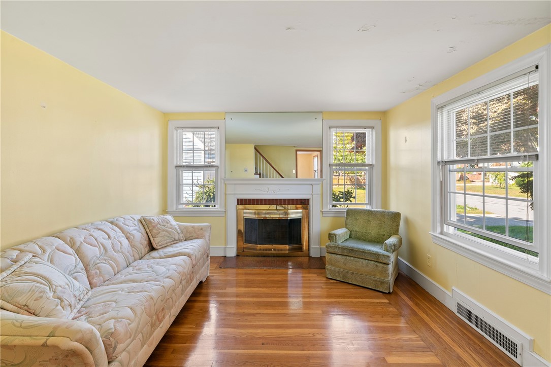 19 Mystic Drive Warwick, RI 02889 - Photo 25 of 43