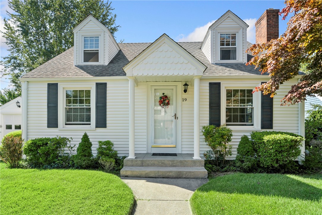 19 Mystic Drive Warwick, RI 02889 - Photo 6 of 43