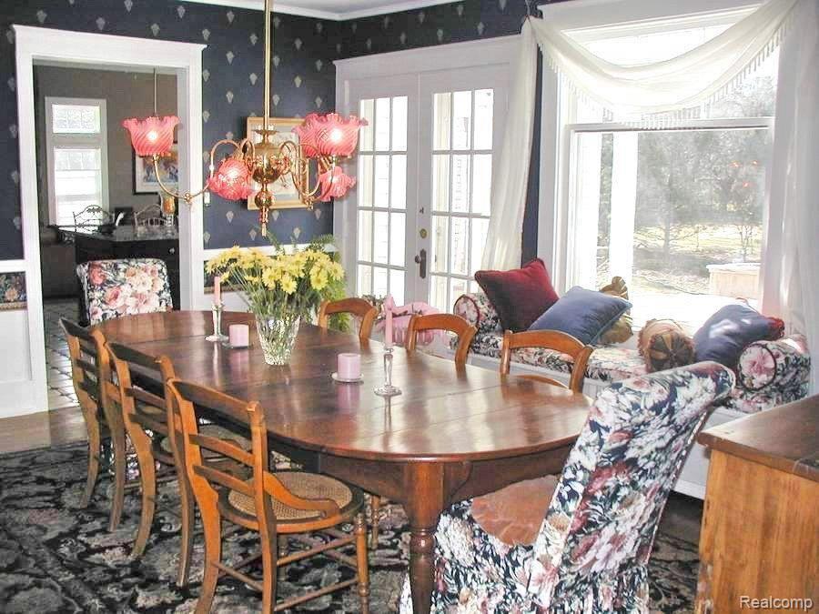 19481 Beverly Road Franklin, MI 48025 - Photo 12 of 17 Dining Room