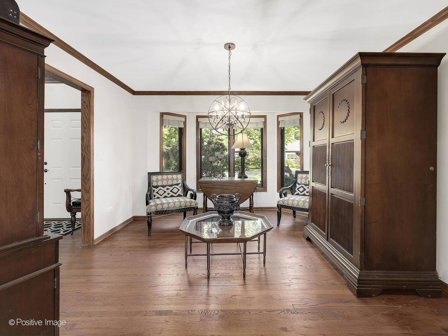 541 68th Street Willowbrook, IL 60527 - Photo 5 of 43 a living room with furniture and a window