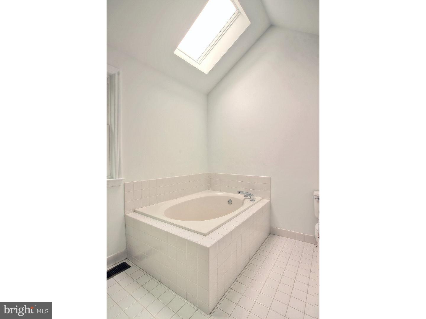 1096 Spencer Road Downingtown, PA 19335 - Photo 15 of 25 Gallery Image 15