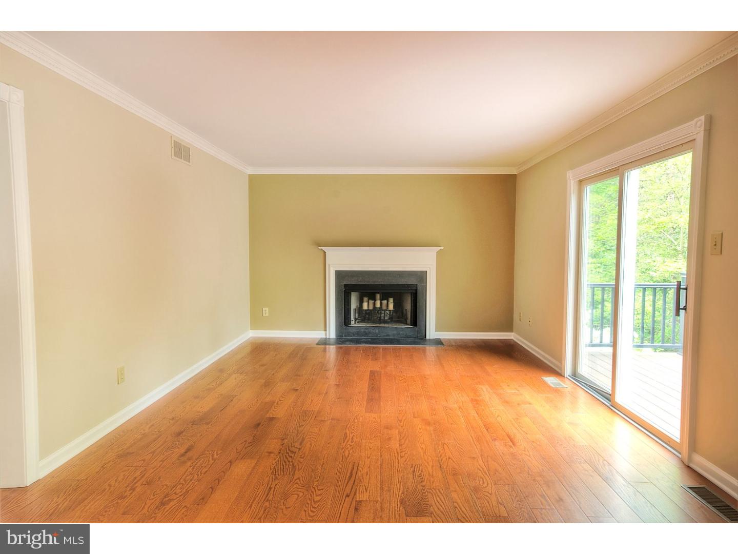 1096 Spencer Road Downingtown, PA 19335 - Photo 5 of 25 Gallery Image 5