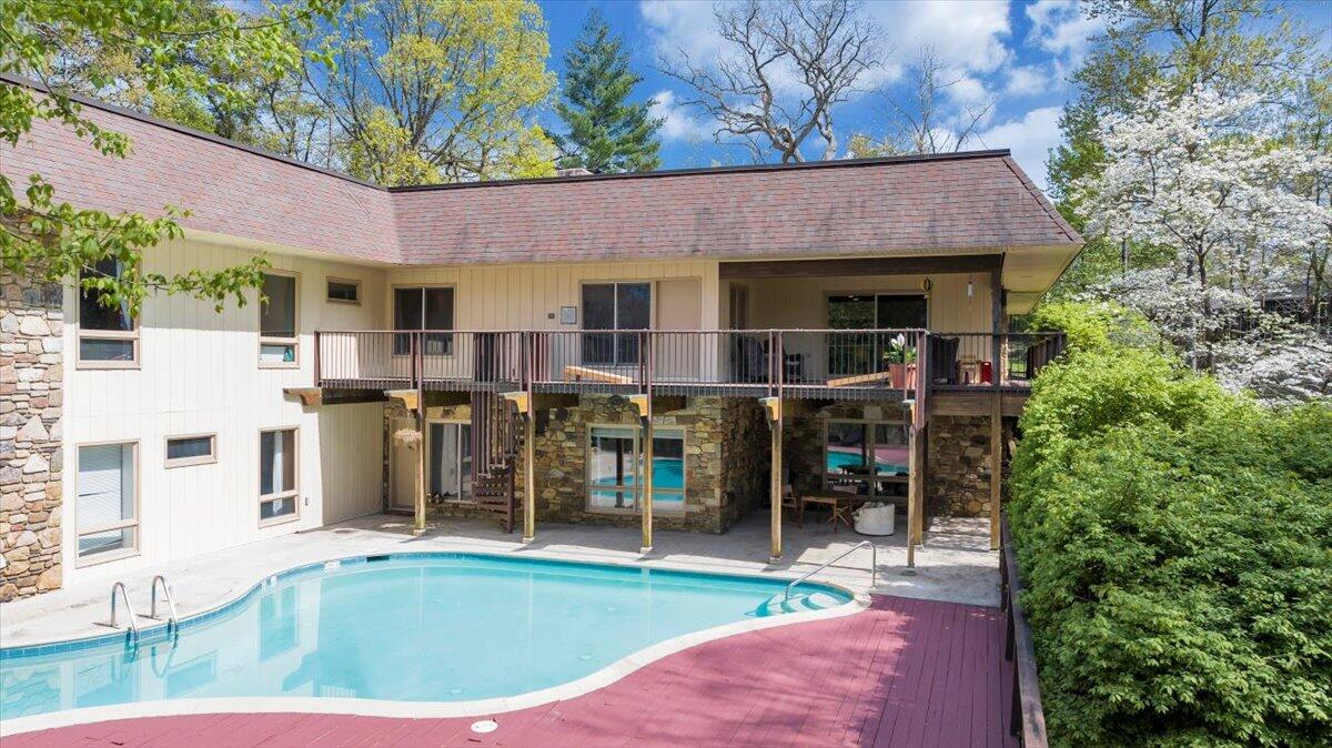 3244 Pineland Road Southwest Roanoke, VA 24018 - Photo 130 of 141 130-DJI_20260408135120_0327_D