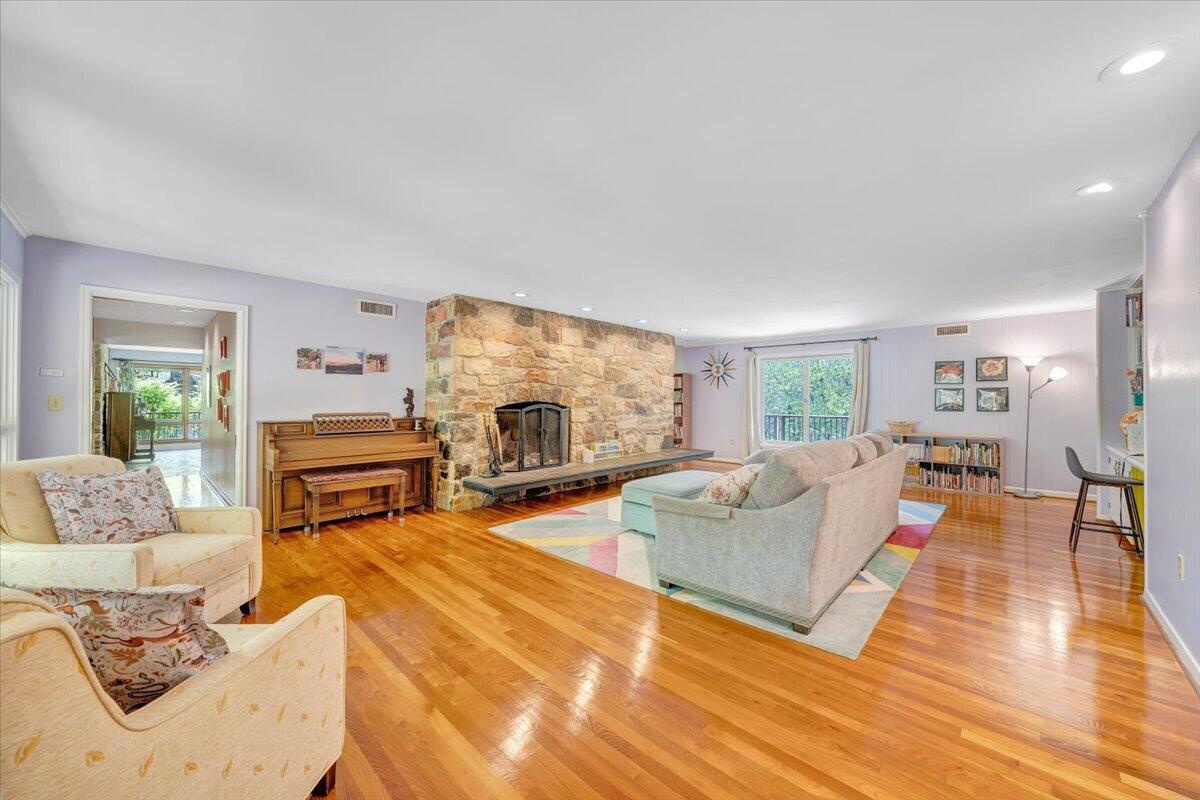 3244 Pineland Road Southwest Roanoke, VA 24018 - Photo 23 of 141 023-MIB01245