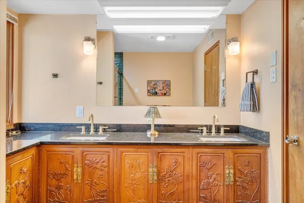 $1,000,000 | 3244 Pineland Road Southwest, Roanoke, VA 24018