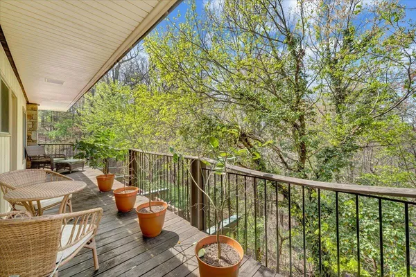 $1,000,000 | 3244 Pineland Road Southwest, Roanoke, VA 24018