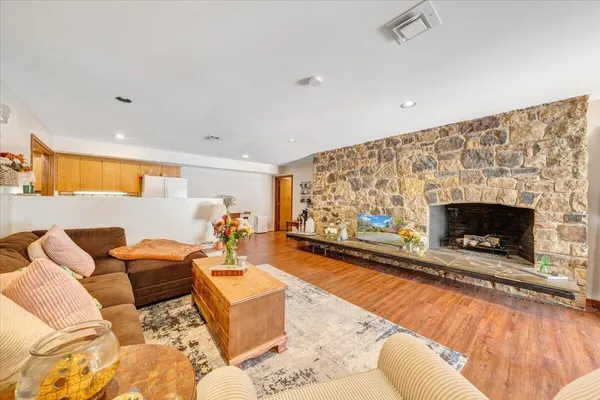 $1,000,000 | 3244 Pineland Road Southwest, Roanoke, VA 24018