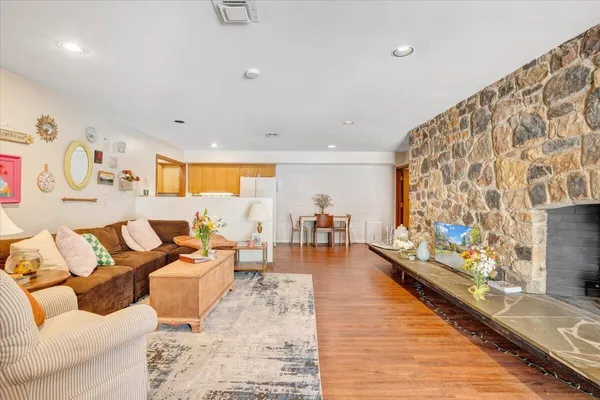 $1,000,000 | 3244 Pineland Road Southwest, Roanoke, VA 24018