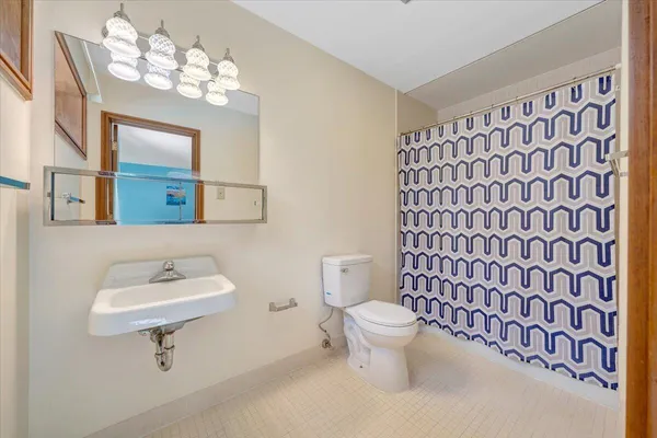 $1,000,000 | 3244 Pineland Road Southwest, Roanoke, VA 24018