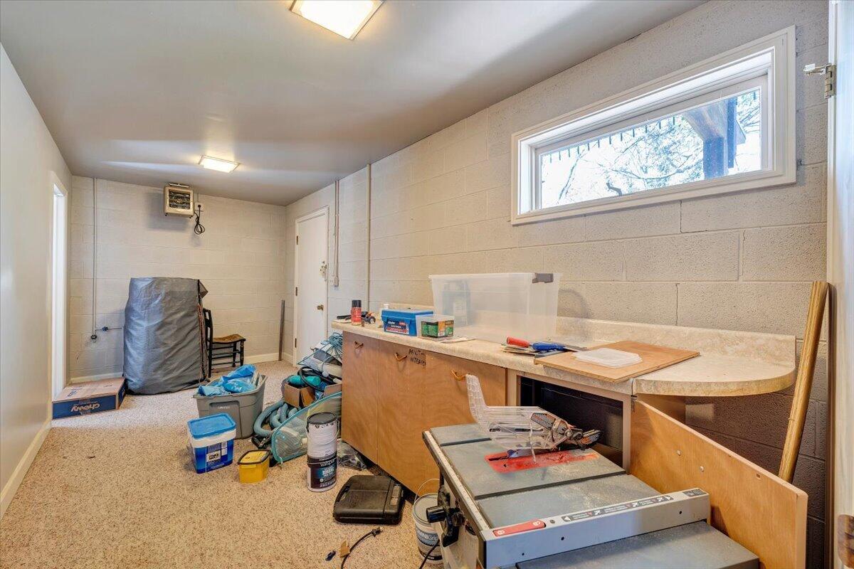 3244 Pineland Road Southwest Roanoke, VA 24018 - Photo 91 of 141 091-MIB01128