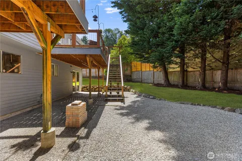 $1,050,000 | 6915 Northeast 163rd Street, Kenmore, WA 98028