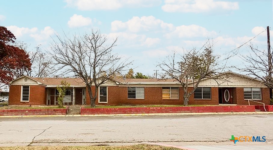111 South 33rd Street Temple, TX 76504 - Photo 17 of 28 front view of a house with a rug