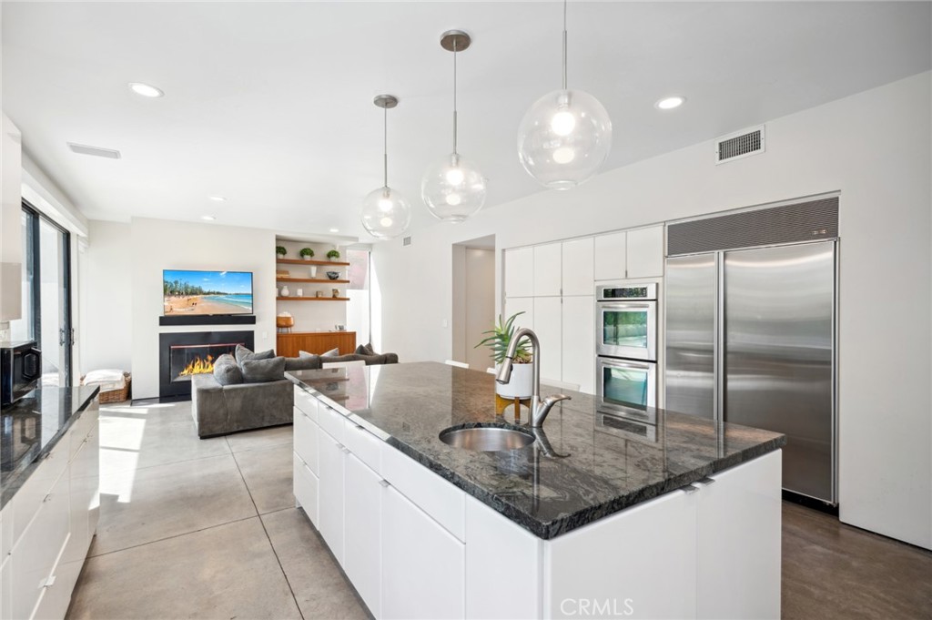 2831 Ridge Drive Laguna Beach, CA 92651 - Photo 9 of 21 a kitchen with counter top space