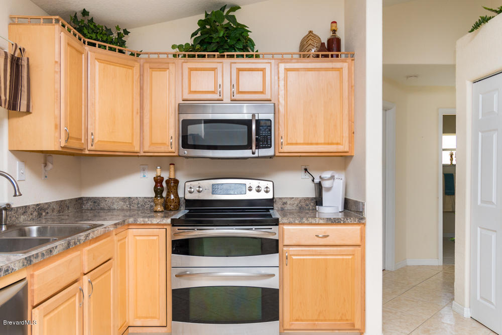 1798 Degroodt Road Southwest Palm Bay, FL 32908 - Photo 8 of 20 stainless