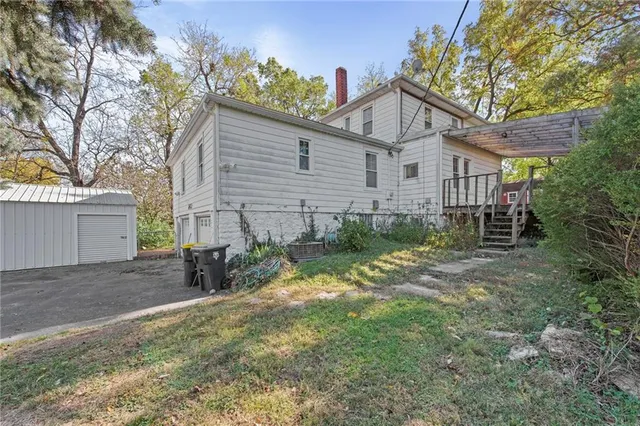 $300,000 | 2209 Northeast 39th Terrace, Kansas City, MO 64116