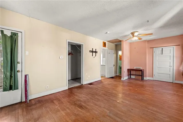 $300,000 | 2209 Northeast 39th Terrace, Kansas City, MO 64116