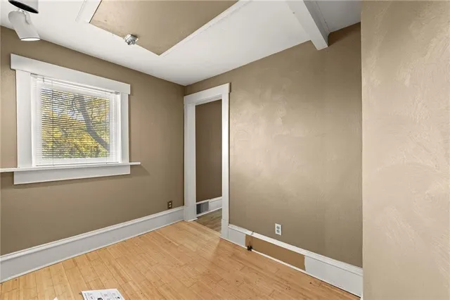 $300,000 | 2209 Northeast 39th Terrace, Kansas City, MO 64116